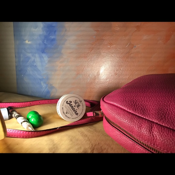 Kate spade gorgeous small pink purse. - Picture 2 of 7